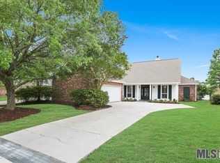 17544 Lake Azalea Dr, Baton Rouge, LA 70817