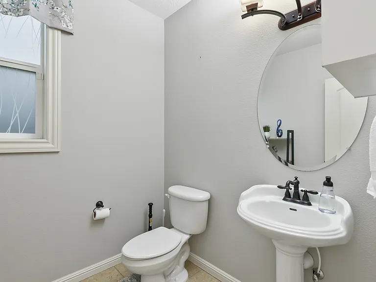 13212 NE 61st Cir — Photo 10