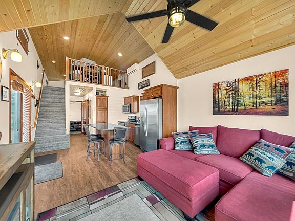 2nd image of 111 Primrose Ln