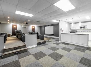 2470 Southvale Cres #1014, Ottawa, ON K1B4L9