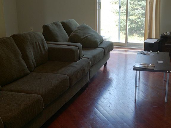 5th image of 190 Fleming Dr #3