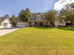 3452 Friendship Farm Dr, Buford, GA 30519