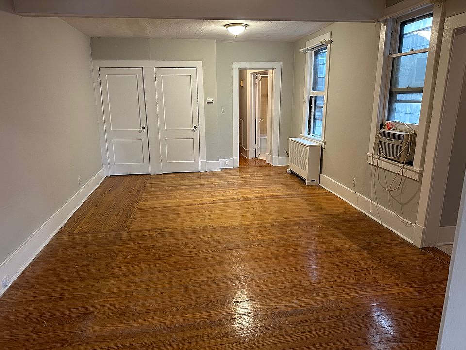 1st image of 209 Center Ave APT 8