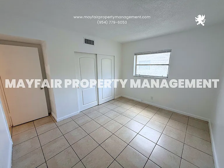 401 NW 43rd St #2 — Photo 11
