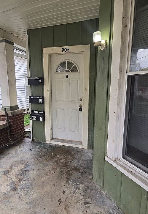 1st image of 905 W Charles St #A