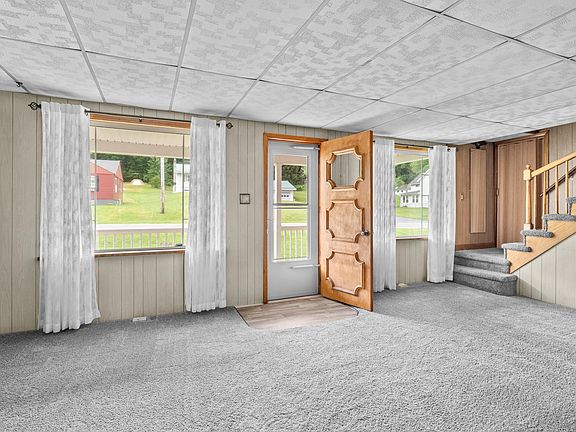 2nd image of 2689 4th Ave