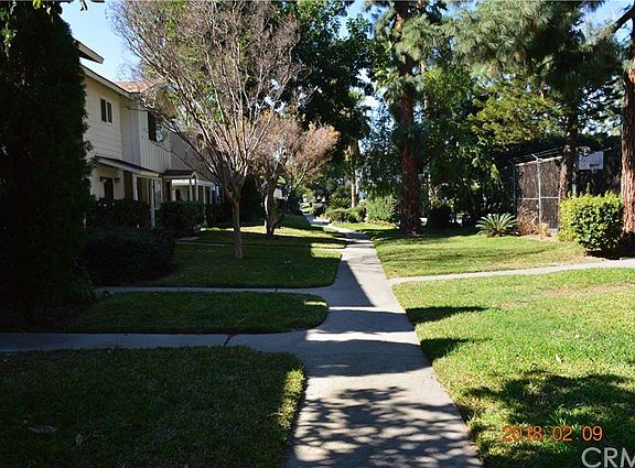 2nd image of 445 N Rockvale Ave