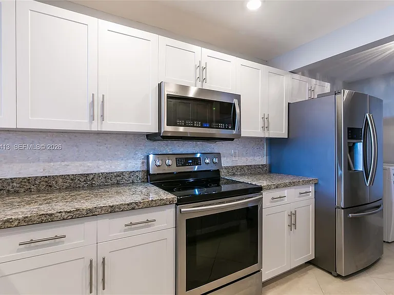 14 Royal Palm Way #601 — Photo 7