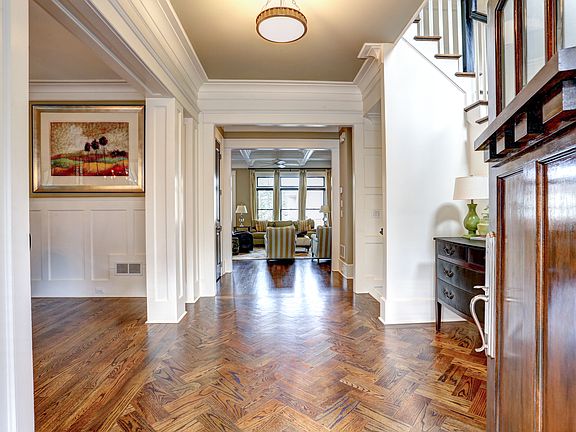 4th image of 270 W Peachtree St