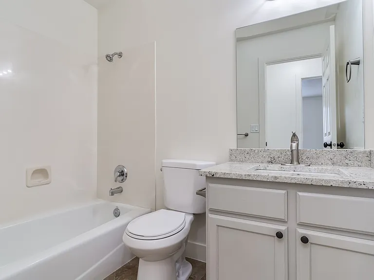 2271 W 1450 N — Photo 19
