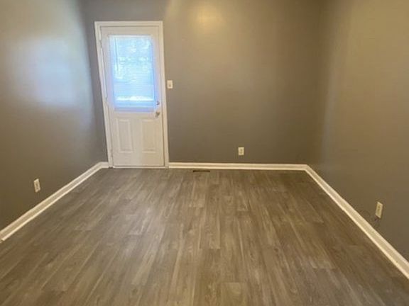 4th image of 812 Washington Ave