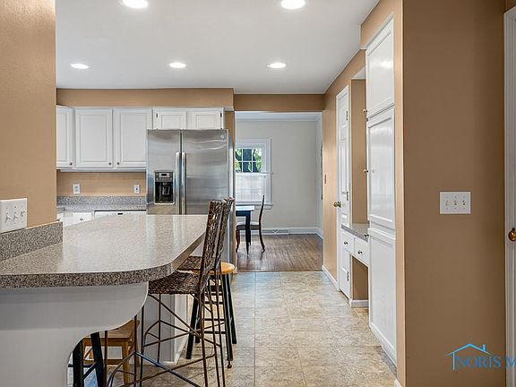 5th image of 2445 Ashborne Pl