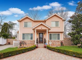 465 Corbin Ave, Staten Island, NY 10308