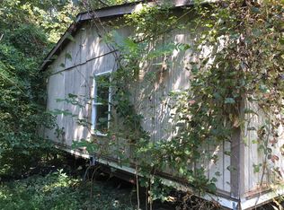 15379 Center Hill Dam Rd, Silver Point, TN 38582