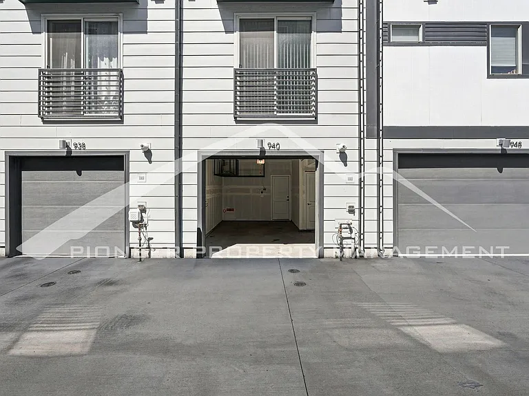 940 Navajo St — Photo 27