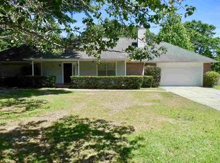1810 Knight Cir, Cantonment, FL 32533