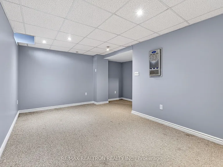 8 Toscana Dr — Photo 20