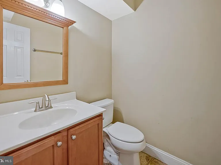 1815 Spanish Oak Ln — Photo 7