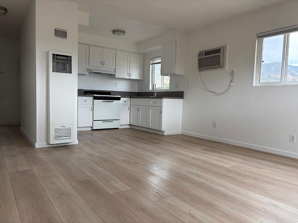 1st image of 1724 Peyton Ave APT L