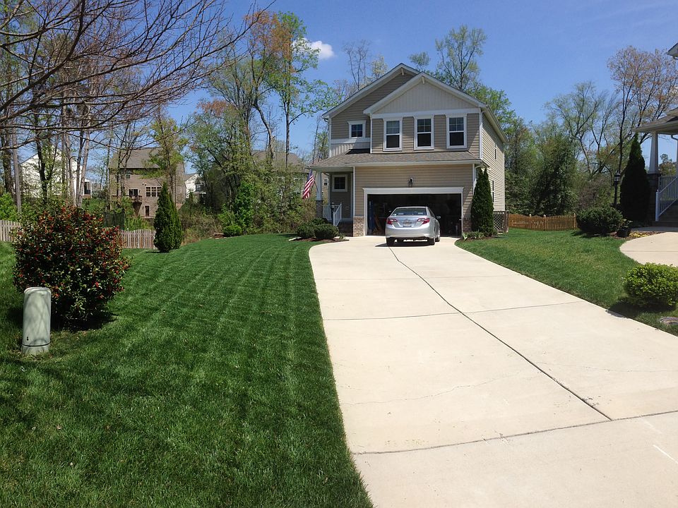 1st image of 8906 Hollycroft Ct