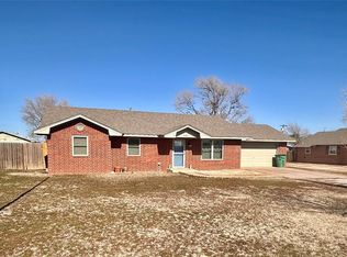 405 E 6th St, Duke, OK 73532