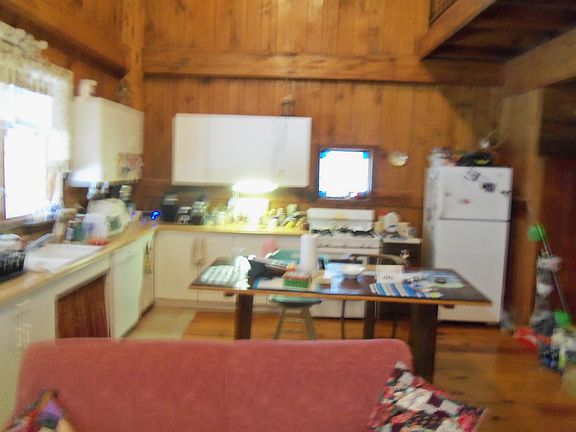 2nd image of 18365 Tomlinson Dr