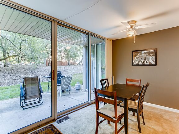 5th image of 6020 Oakwood Dr APT 1J