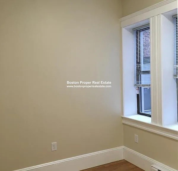 891 Huntington Ave #4 — Photo 9