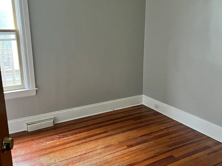 1072 Parkwood Blvd #2 — Photo 9