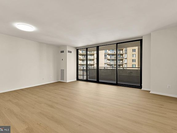 5th image of 4620 N Park Ave APT 1211E