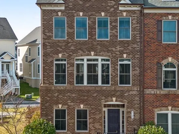 9134 Kenway Ln, Frederick, MD 21704