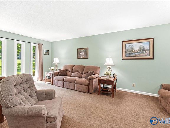 5th image of 139 Yuma Dr