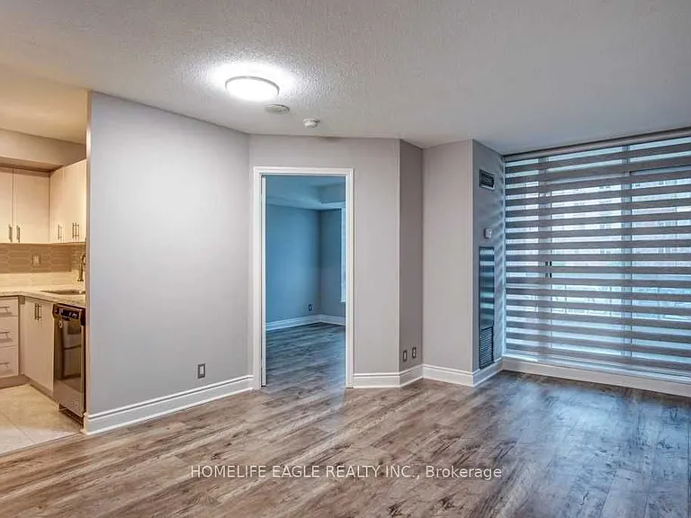 745 New Westminster Dr #204 — Photo 8