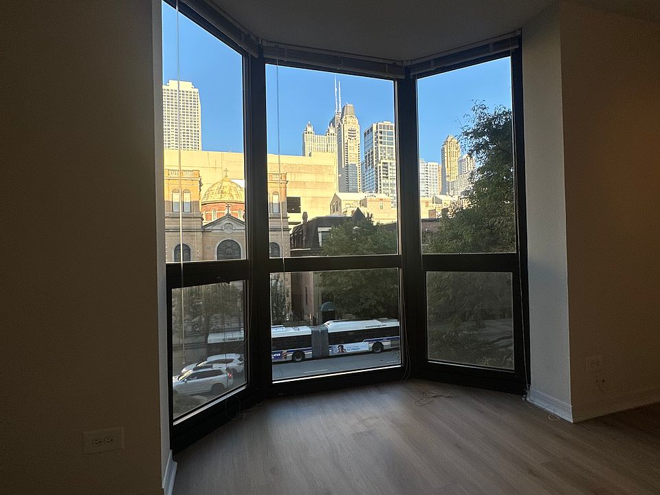 1st image of 1136 N Lasalle St #703