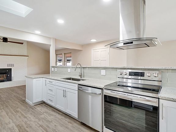 2nd image of 2130 Acadia Ct