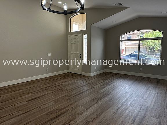 3rd image of 2523 W White Feather Ln