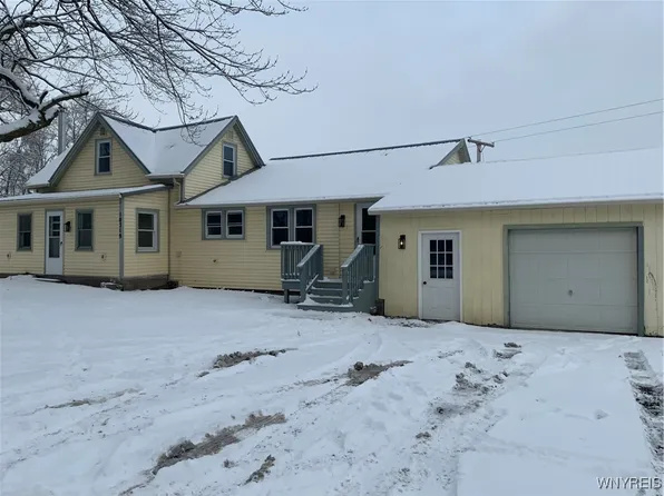 10319 Mill Rd, Medina, NY 14103