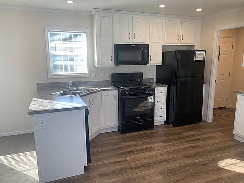 1st image of 182 Erick Blvd