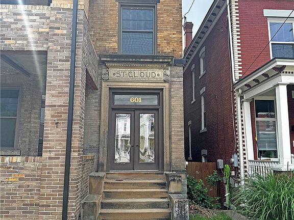 3rd image of 601 N Saint Clair St