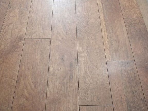 wide plank laminate throughout