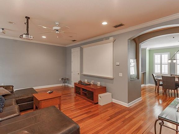 5th image of 3111 W De Leon St Unit 4
