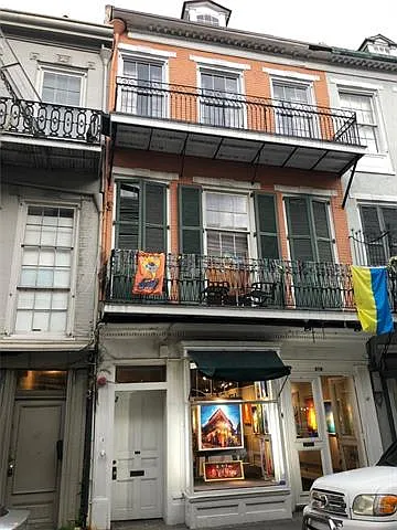 319 Royal St #202