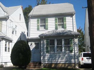 8969 216th St, Queens Village, NY 11427