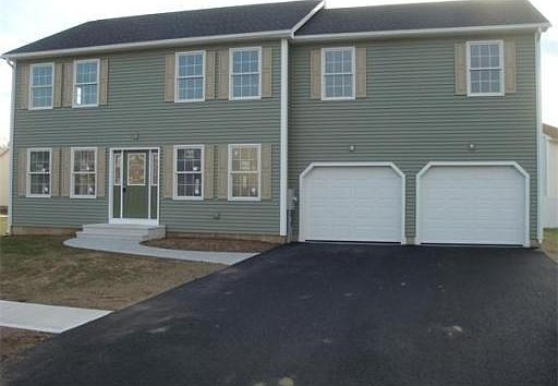 2nd image of 94 Naismith St