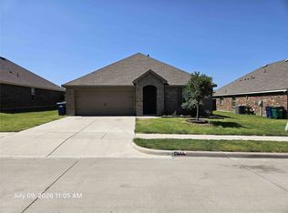 555 Royal Pine Dr, Fate, TX 75087