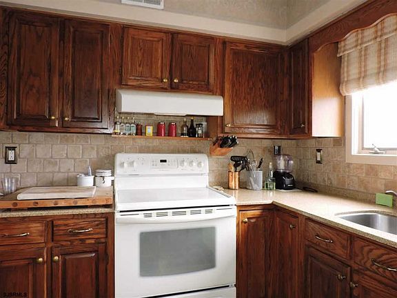 5th image of 906 Pennlyn Pl #906