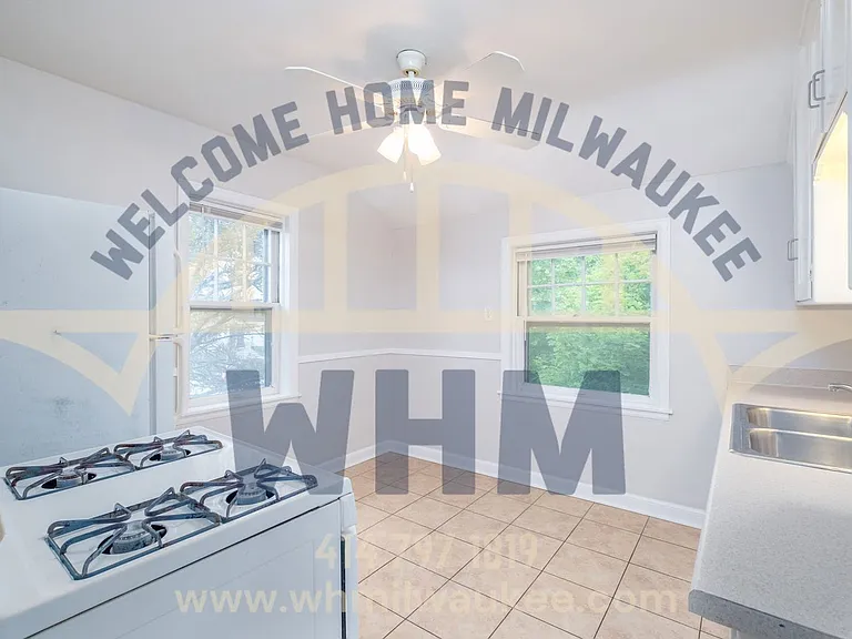 3254 S Kinnickinnic Ave — Photo 6