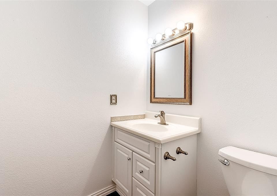 1st image of 11651 Southlake Dr #289