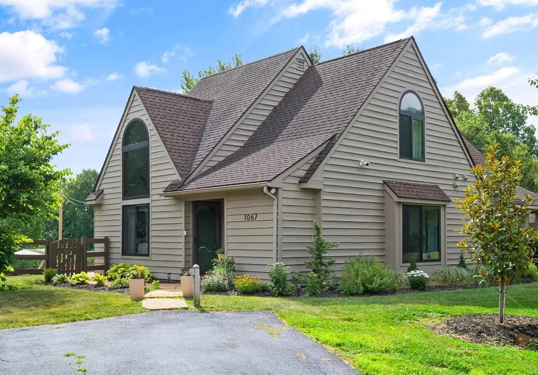 Highlands Dr, Charlottesville — Photo 1