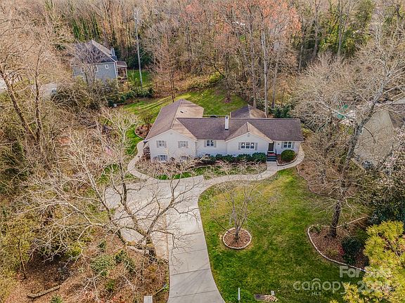 5th image of 423 Mammoth Oaks Dr